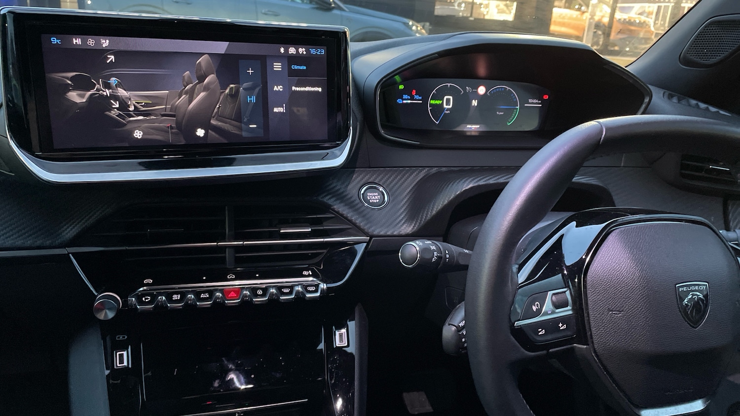 Used Peugeot 2008 2024 for sale - 76621400: Photo 23