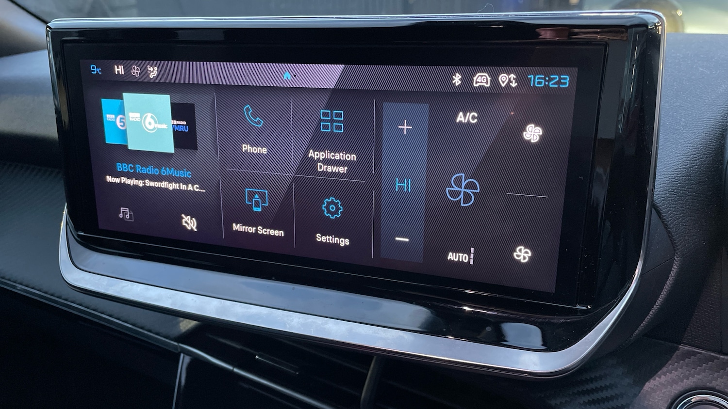 Used Peugeot 2008 2024 for sale - 76621400: Photo 29