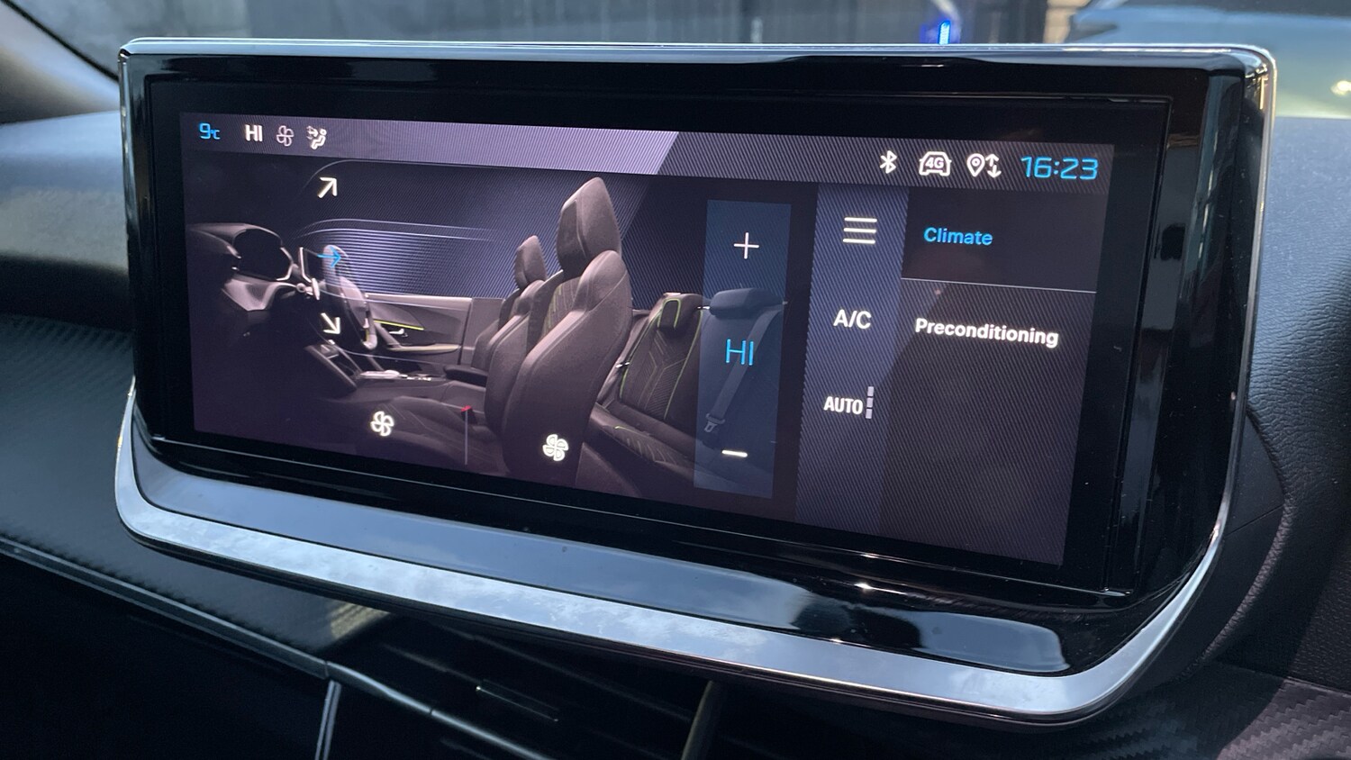 Used Peugeot 2008 2024 for sale - 76621400: Photo 32