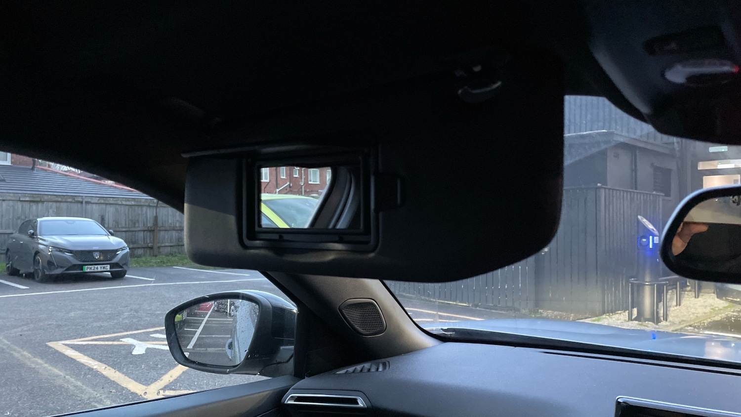 Used Peugeot 2008 2024 for sale - 76621400: Photo 33