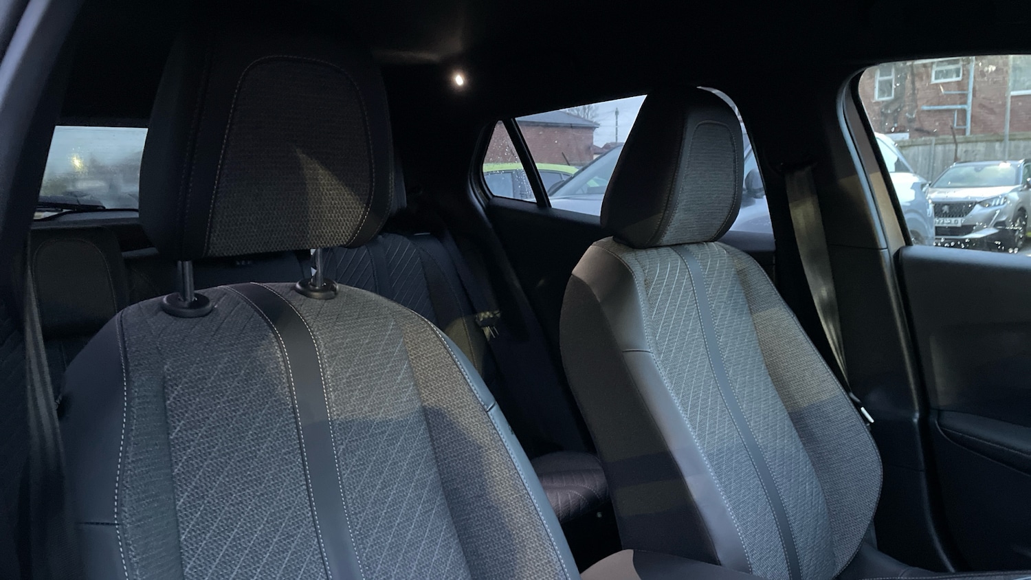 Used Peugeot 2008 2024 for sale - 76621400: Photo 38