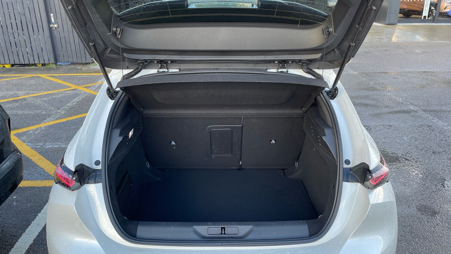 Used Peugeot 308 2022 for sale - 76690669: Photo 19