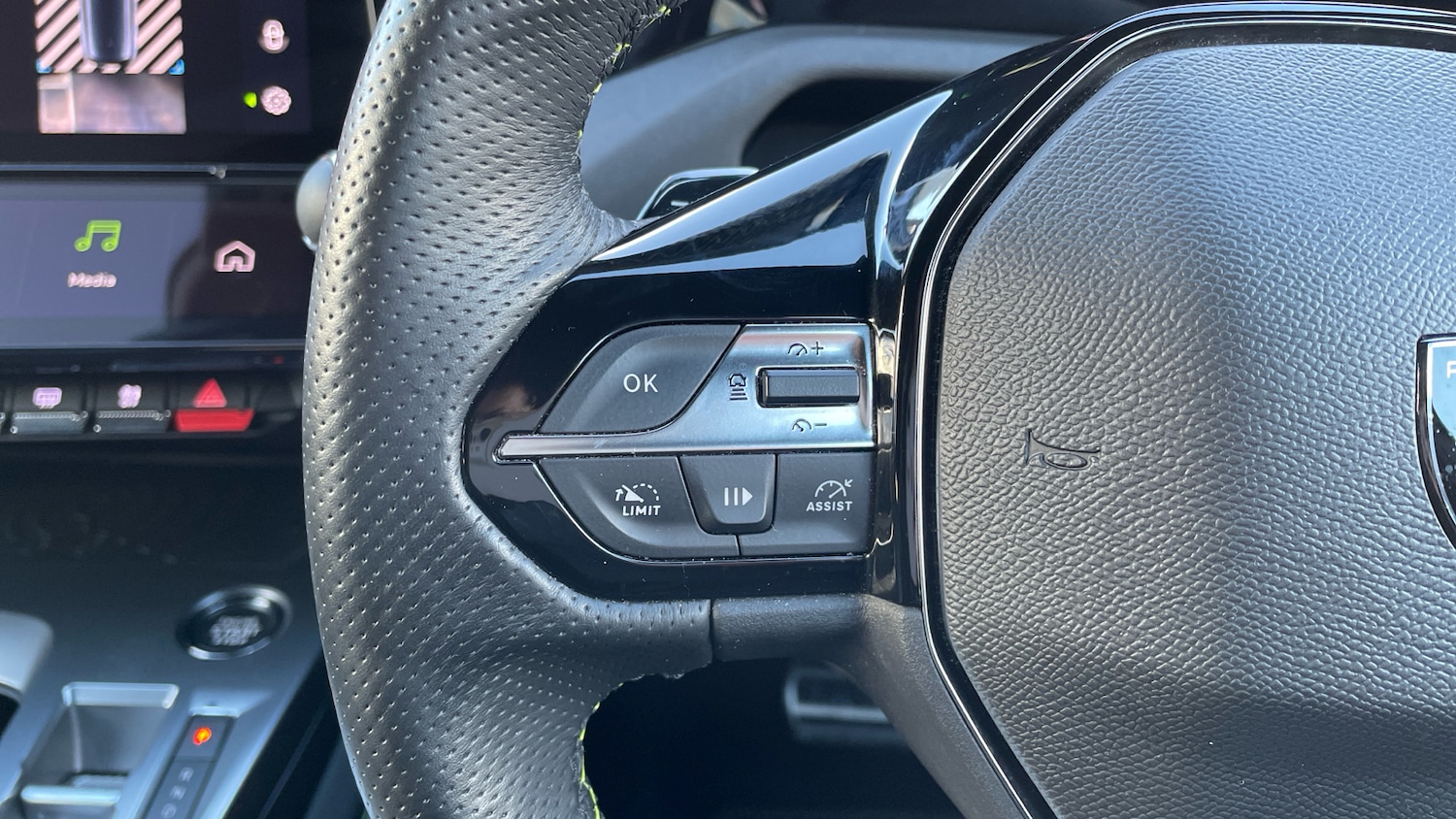 Used Peugeot 308 2022 for sale - 76690669: Photo 23