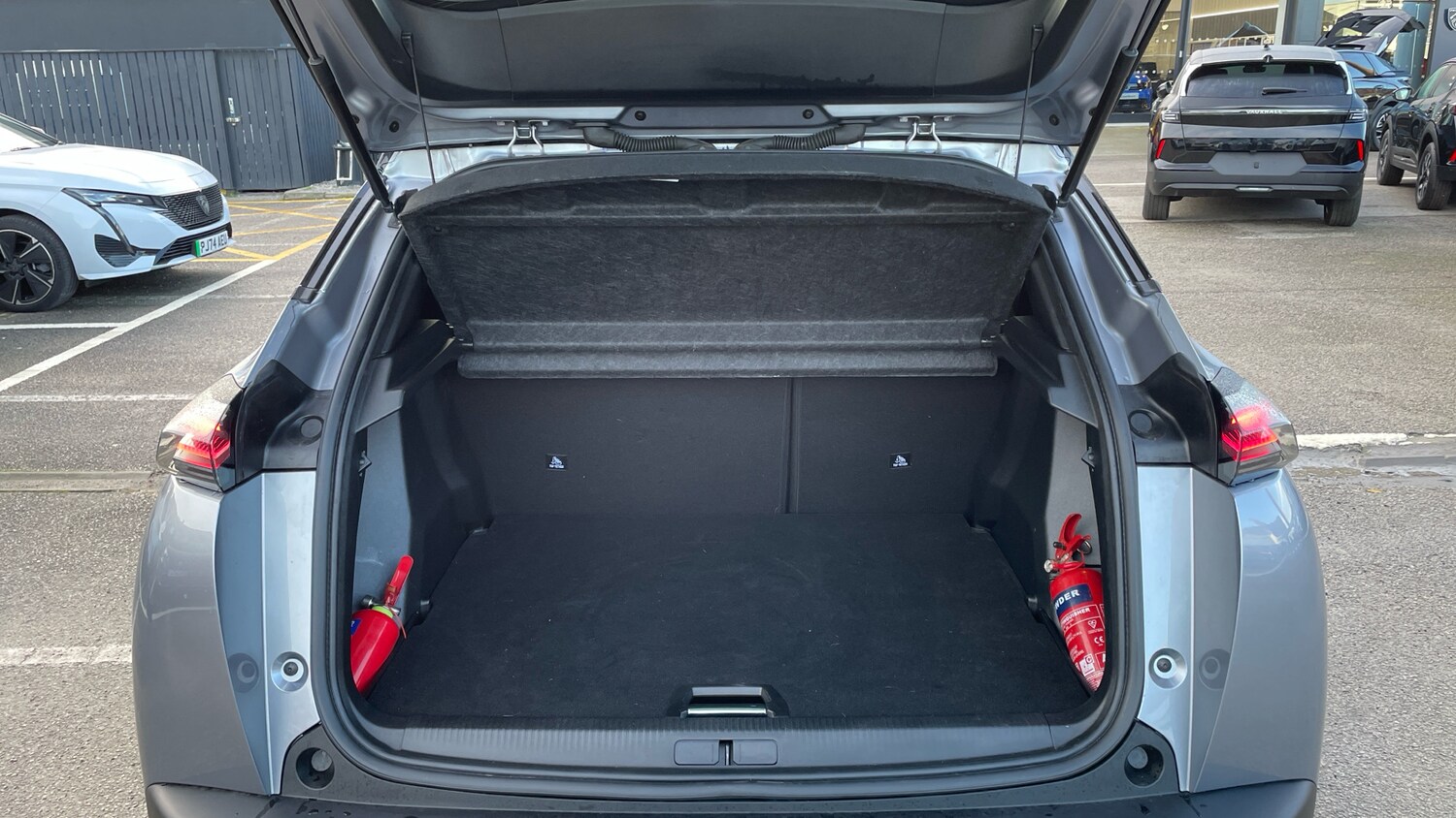 Used Peugeot 2008 2024 for sale - 76914363: Photo 19