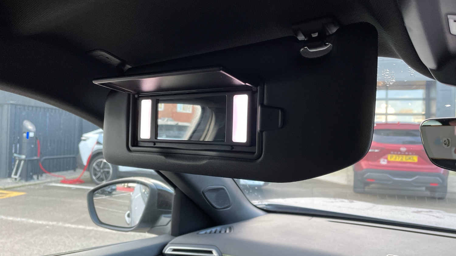 Used Peugeot 2008 2024 for sale - 76914363: Photo 36