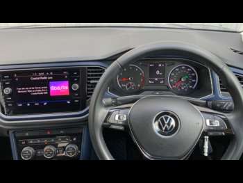 Used Volkswagen T-Roc 2021 for sale - 74800681: Photo