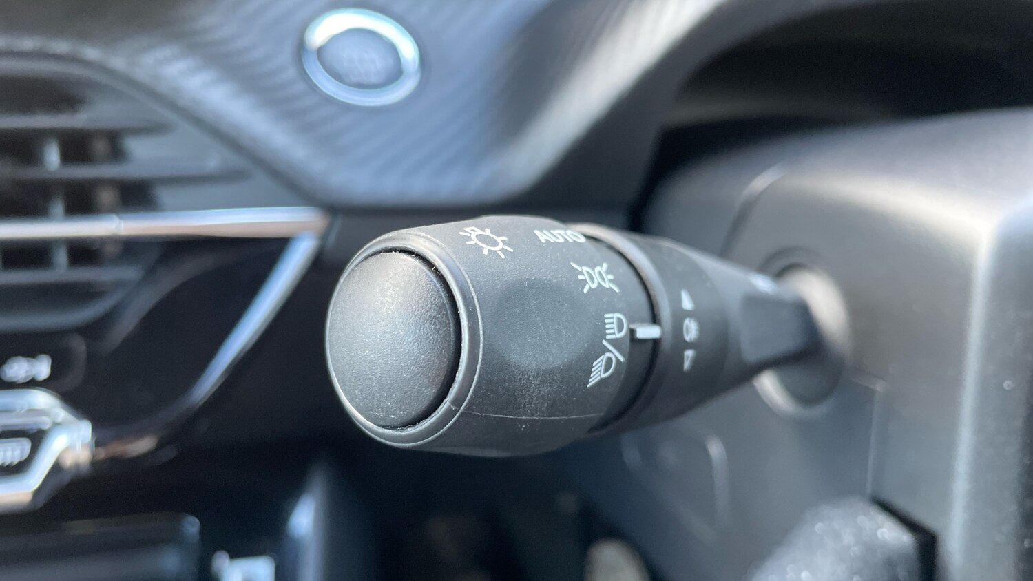 Used Peugeot 2008 2024 for sale - 76033048: Photo 27