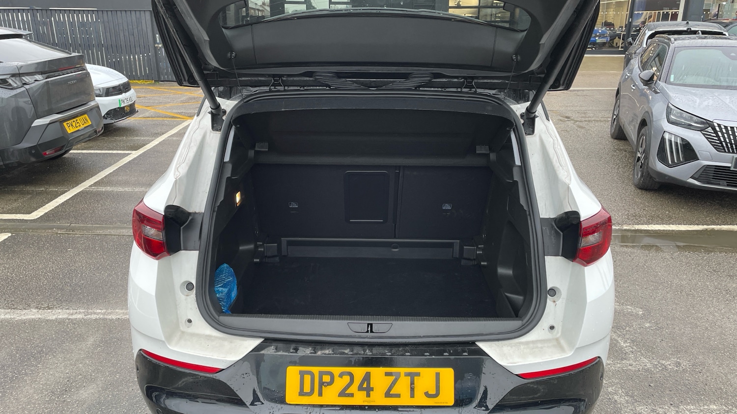 Used Vauxhall Grandland 2024 for sale - 76977296: Photo 19