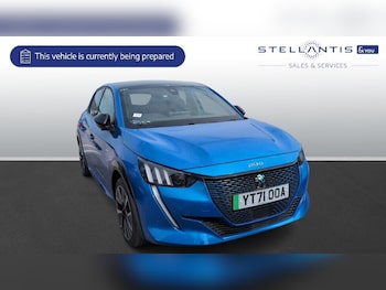 Peugeot - 208