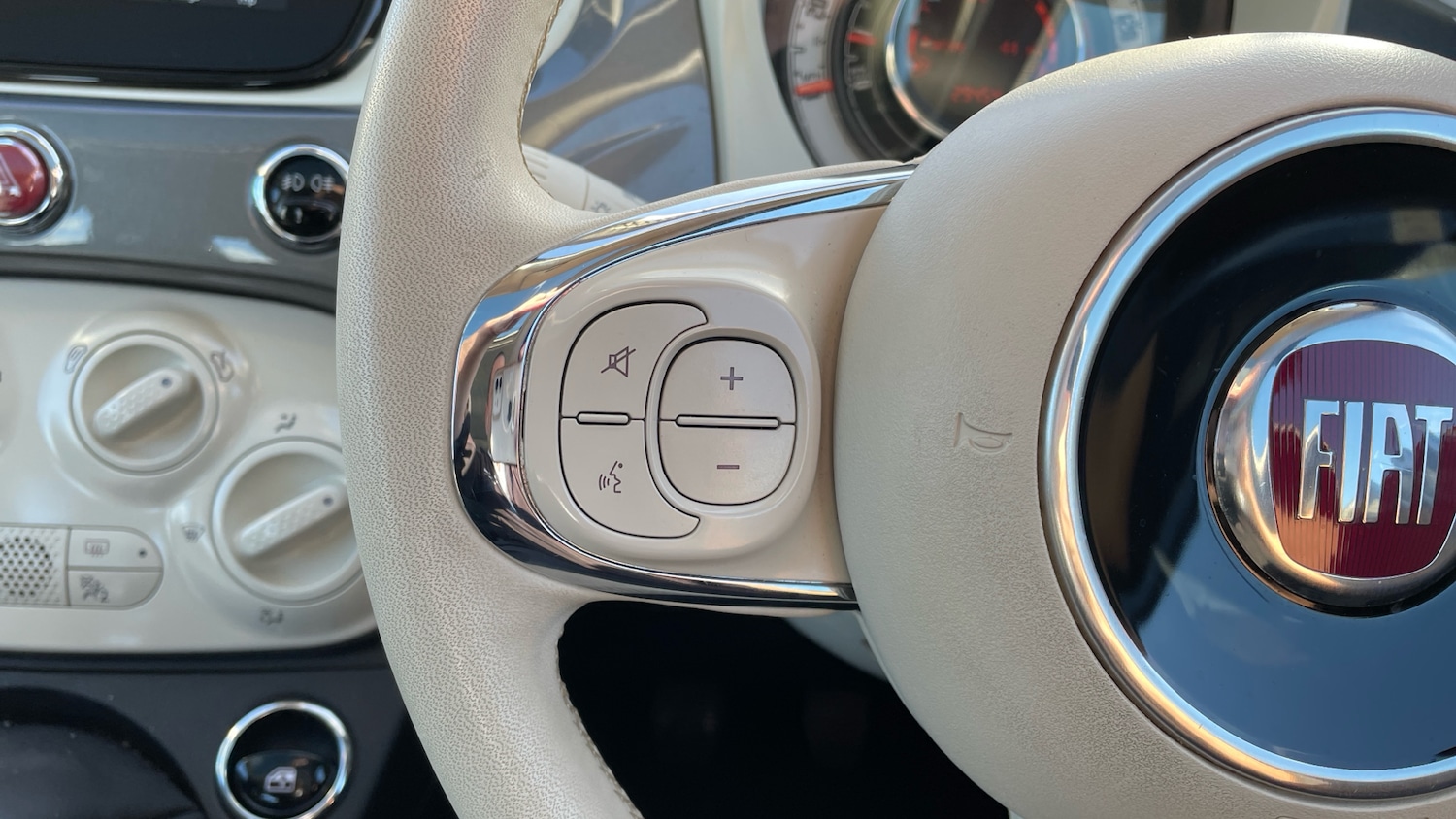 Used Fiat 500 2023 for sale - 76400023: Photo 23