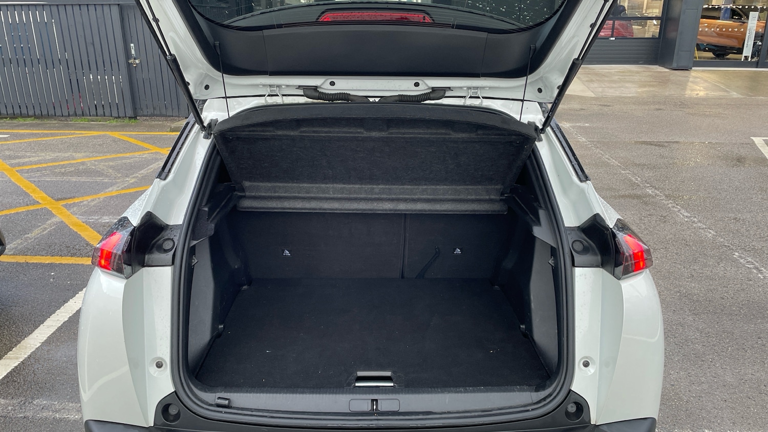 Used Peugeot 2008 2020 for sale - 76372191: Photo 19