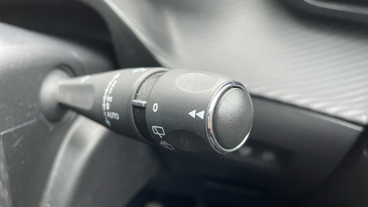 Used Peugeot 2008 2020 for sale - 76372191: Photo 28