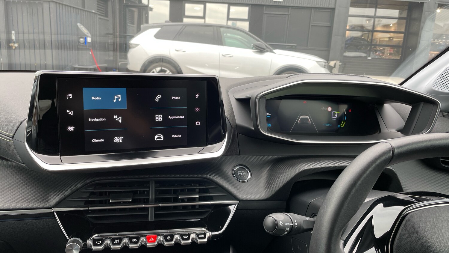 Used Peugeot 208 2024 for sale - 76296651: Photo 44