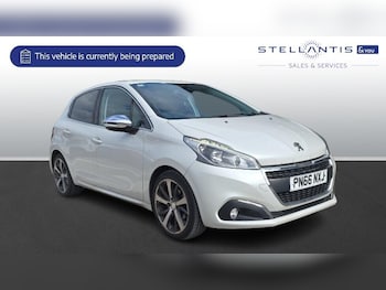 Used Peugeot 208 2016 for sale - 75579326: Photo