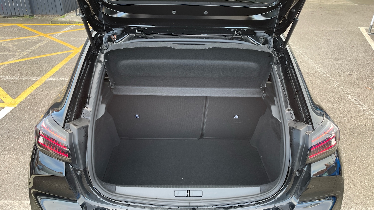 Used Peugeot 208 2024 for sale - 76574410: Photo 19