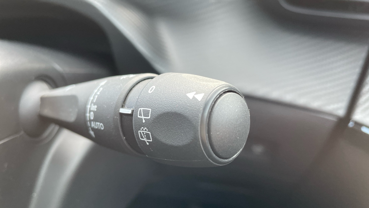 Used Peugeot 208 2024 for sale - 76574410: Photo 28