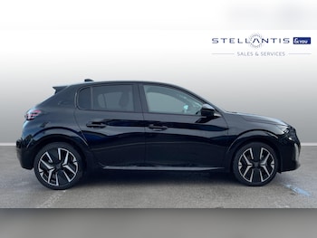 Used Peugeot 208 2024 for sale - 76574410: Photo