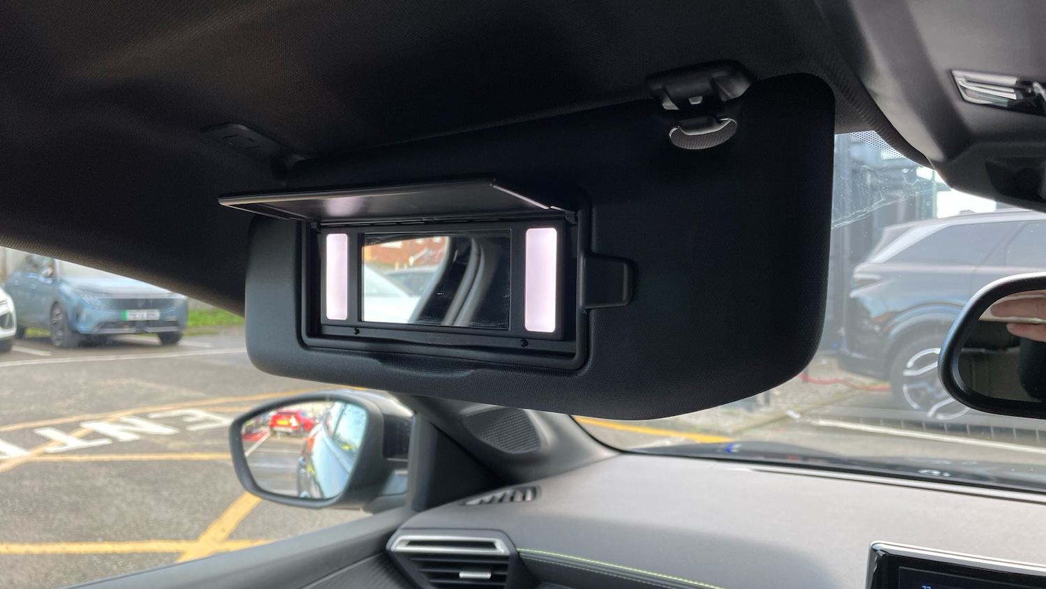 Used Peugeot 208 2024 for sale - 76574410: Photo 36