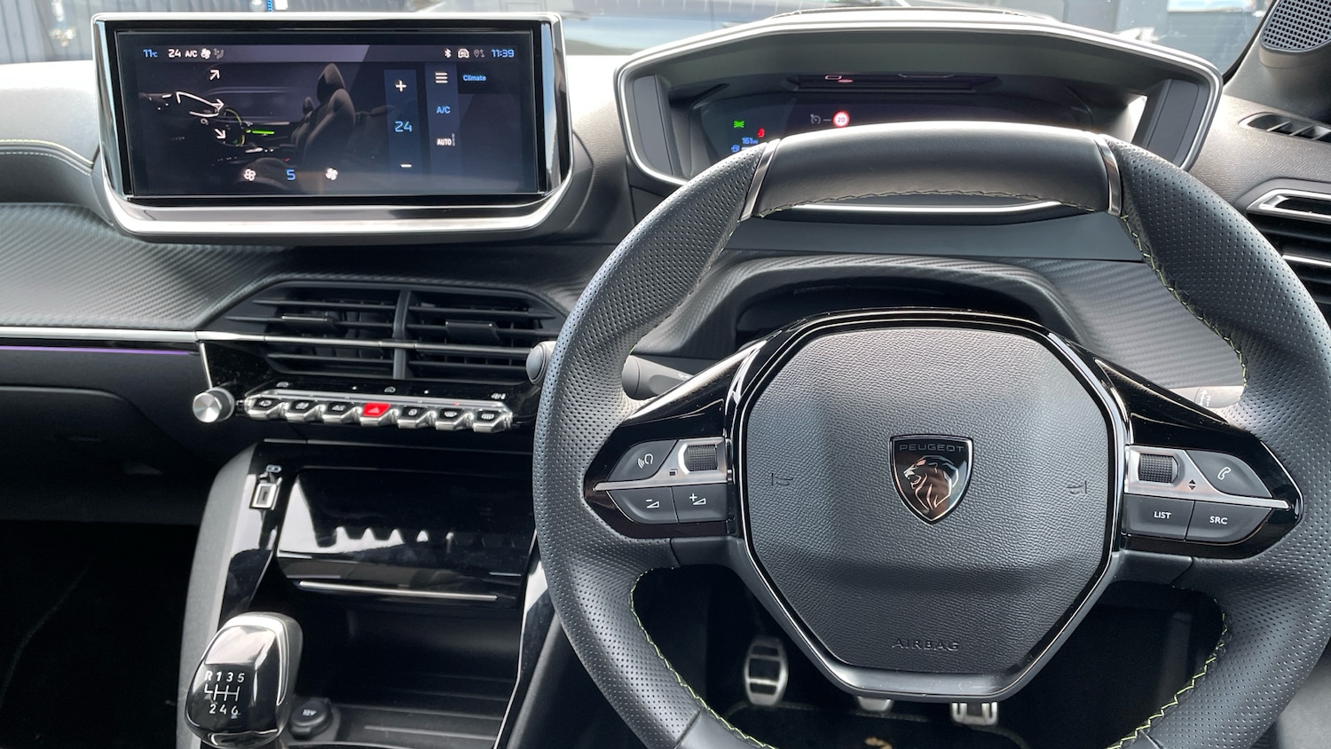 Used Peugeot 208 2024 for sale - 76574410: Photo 4