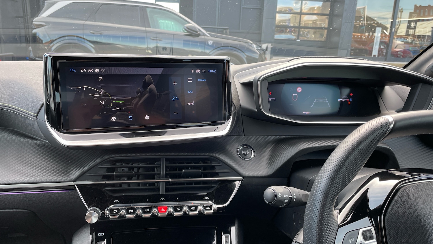 Used Peugeot 208 2024 for sale - 76574410: Photo 41