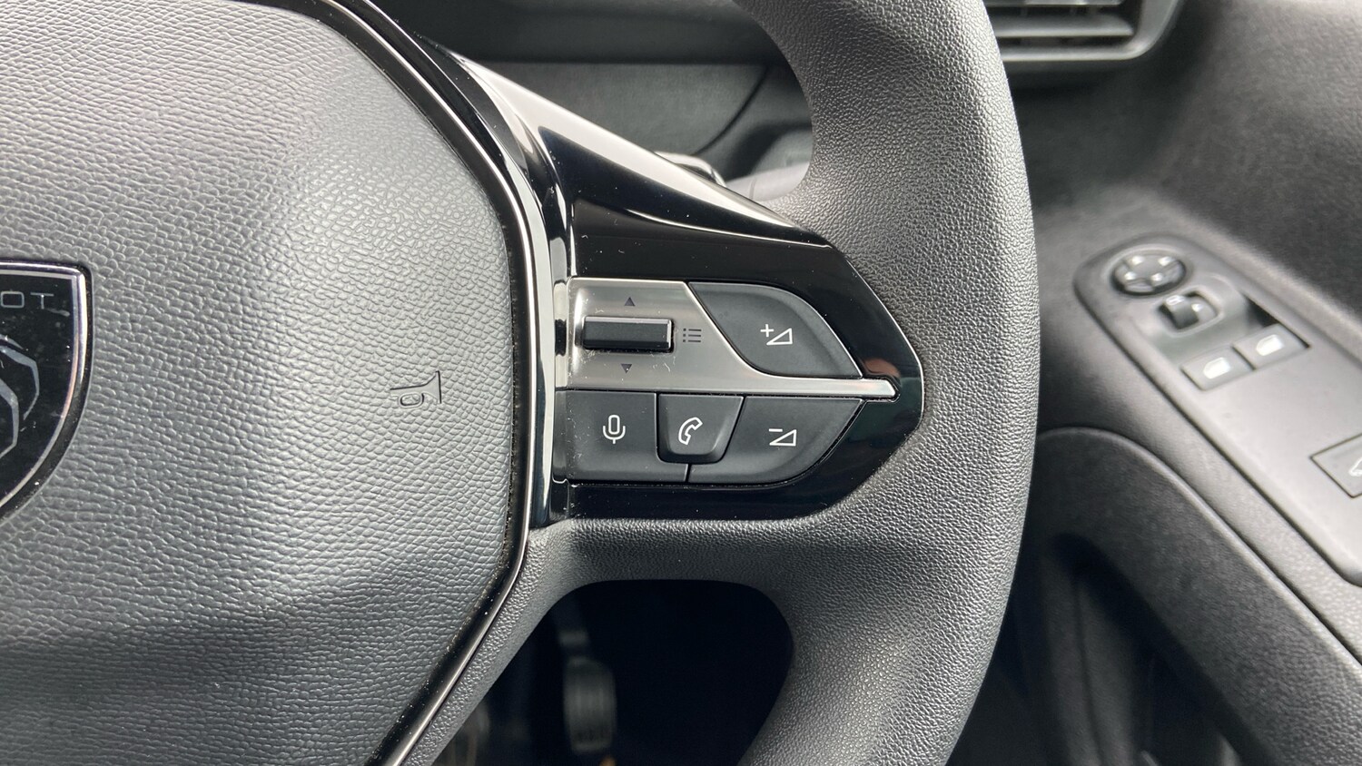 Used Peugeot Partner 2024 for sale - 76139386: Photo 24