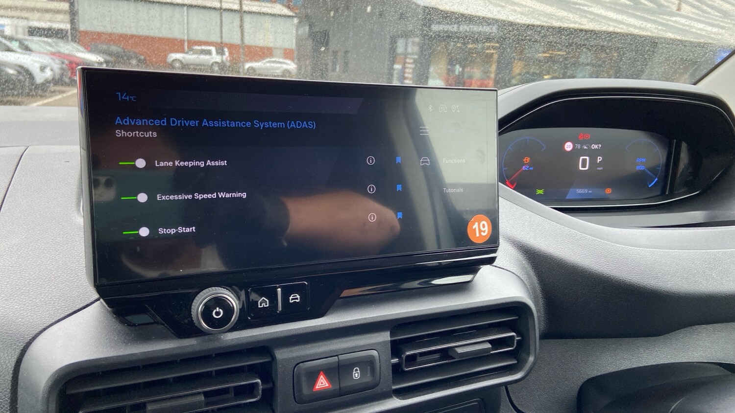 Used Peugeot Partner 2024 for sale - 76139386: Photo 32