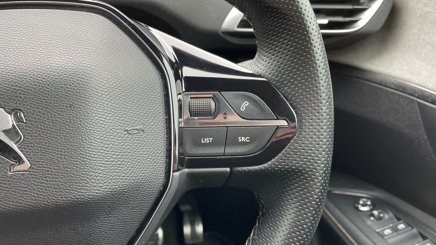 Used Peugeot 3008 2021 for sale - 76086017: Photo 24