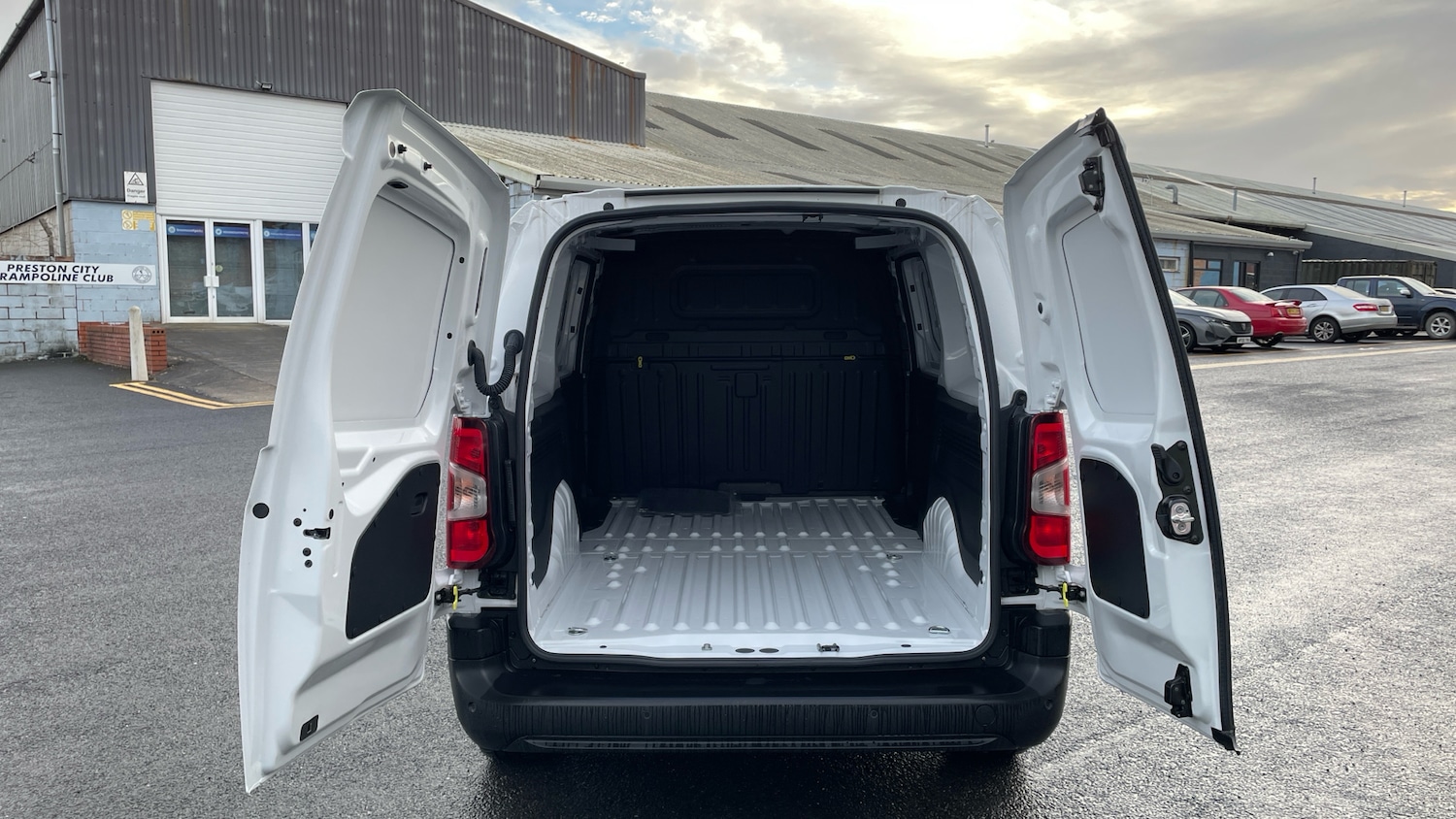 Used Citroen Berlingo 2024 for sale - 76803241: Photo 19