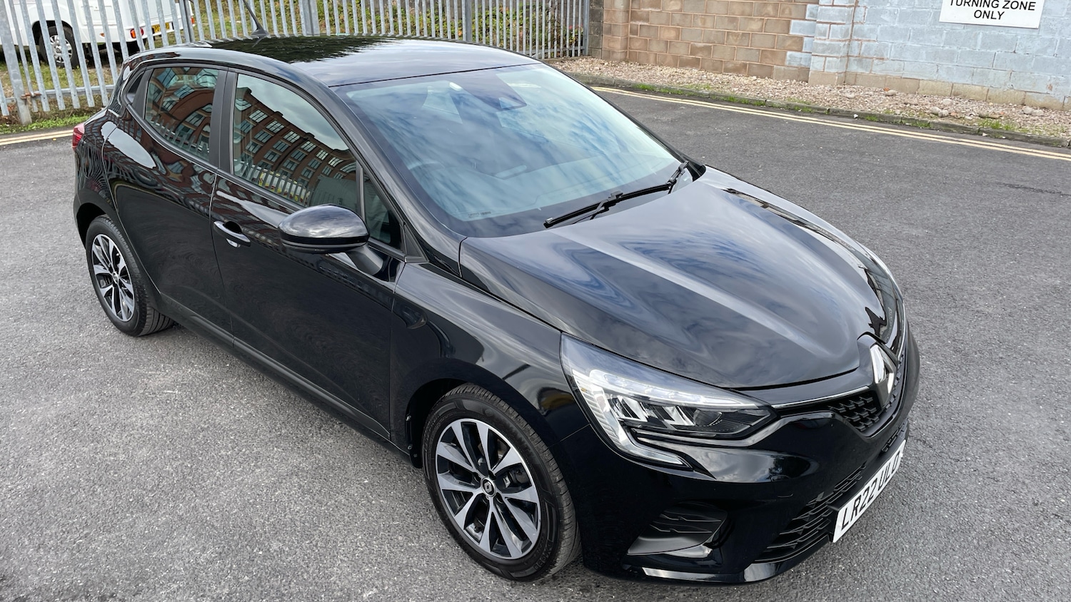 Used Renault Clio 2022 for sale - 76073689: Photo 18
