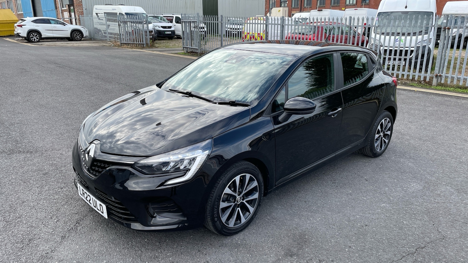 Used Renault Clio 2022 for sale - 76073689: Photo 51