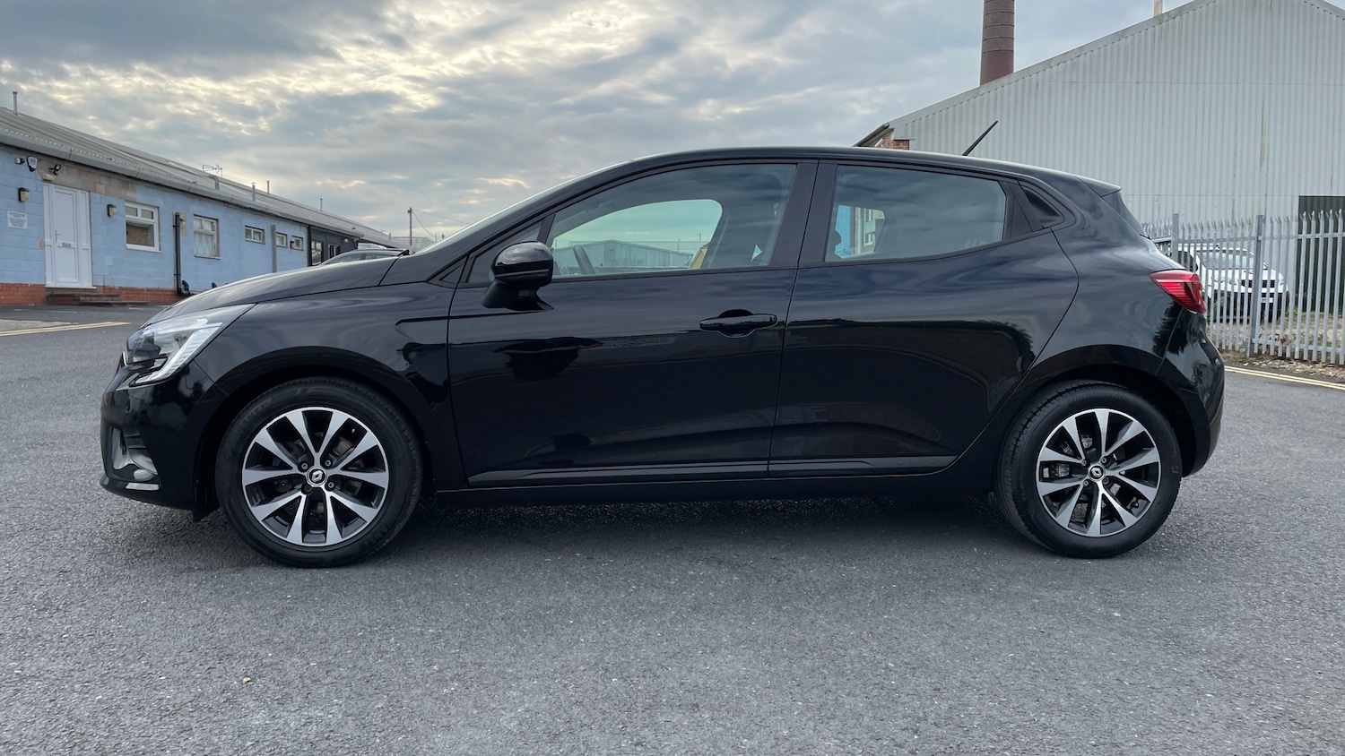 Used Renault Clio 2022 for sale - 76073689: Photo 6
