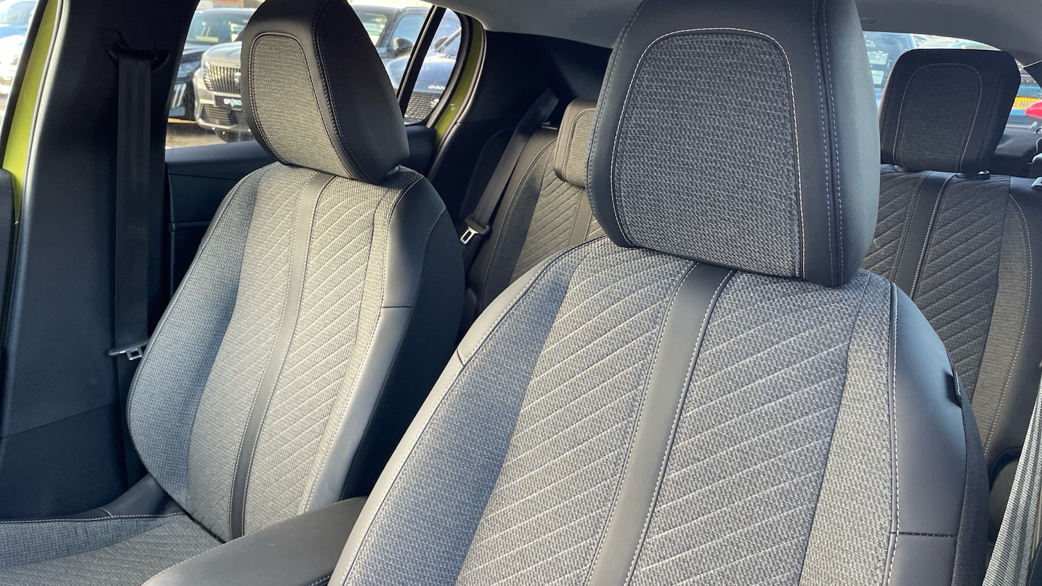 Used Peugeot 208 2024 for sale - 77009456: Photo 42