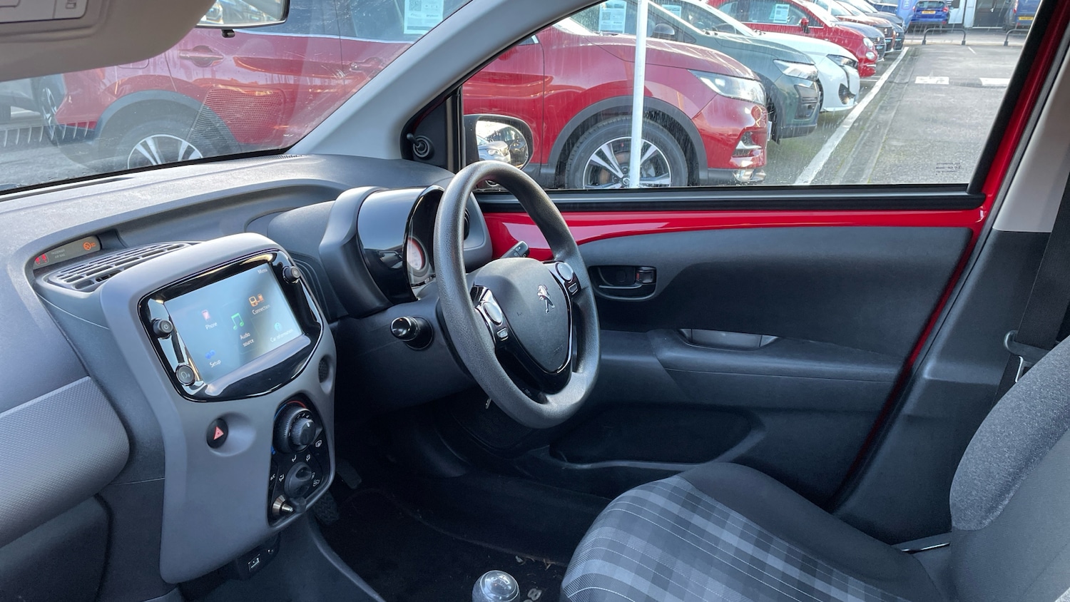 Used Peugeot 108 2018 for sale - 76803224: Photo 22