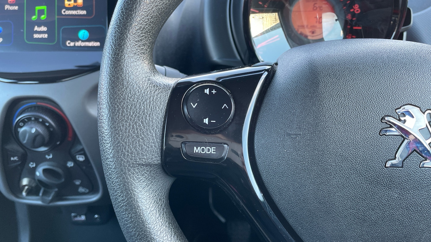 Used Peugeot 108 2018 for sale - 76803224: Photo 23