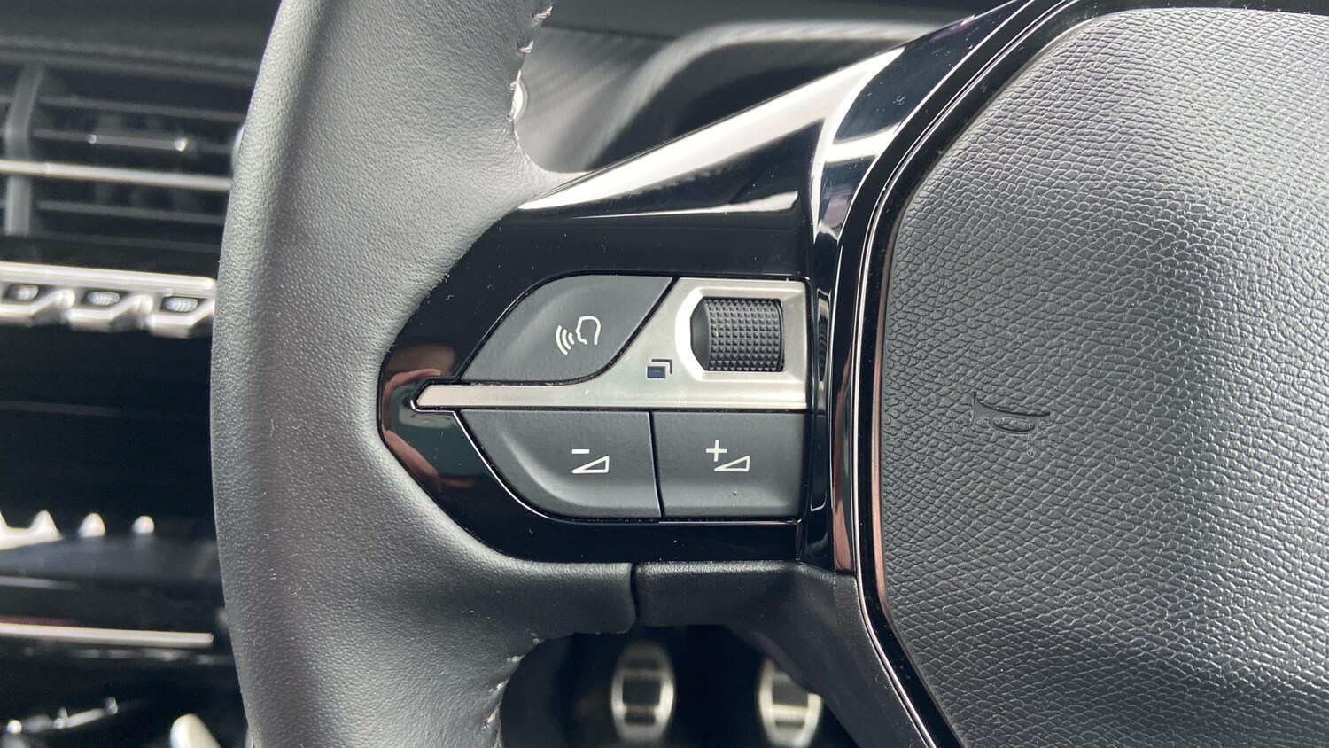 Used Peugeot 208 2023 for sale - 78073609: Photo 23