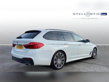 Used BMW 5 Series 2018 for sale - 77346157: Photo