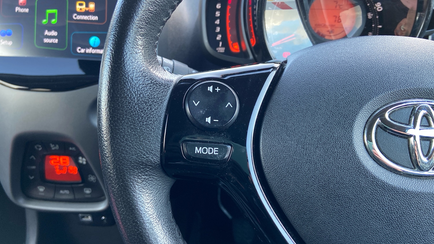 Used Toyota AYGO 2021 for sale - 76744032: Photo 23