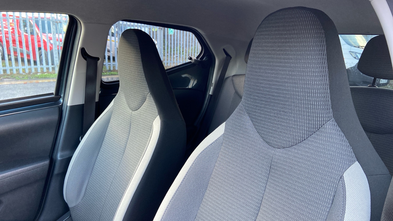 Used Toyota AYGO 2021 for sale - 76744032: Photo 42