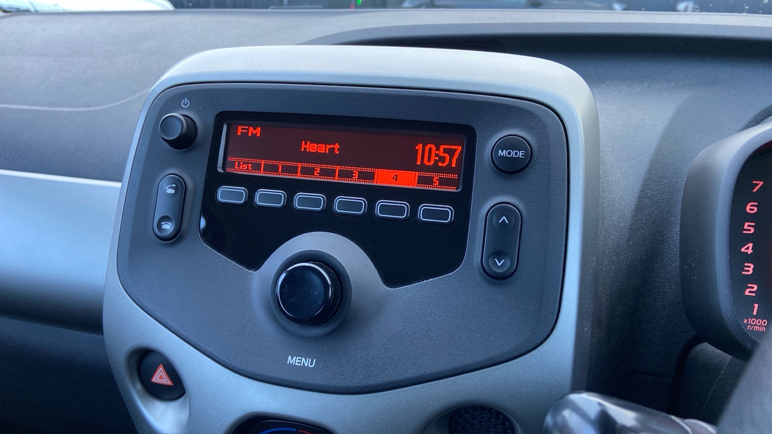 Used Toyota AYGO 2016 for sale - 77569771: Photo 29