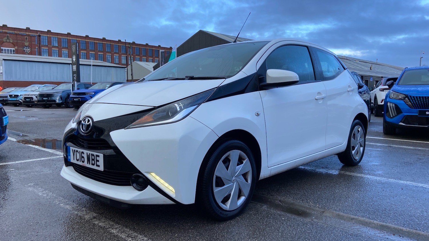 Used Toyota AYGO 2016 for sale - 77569771: Photo 6