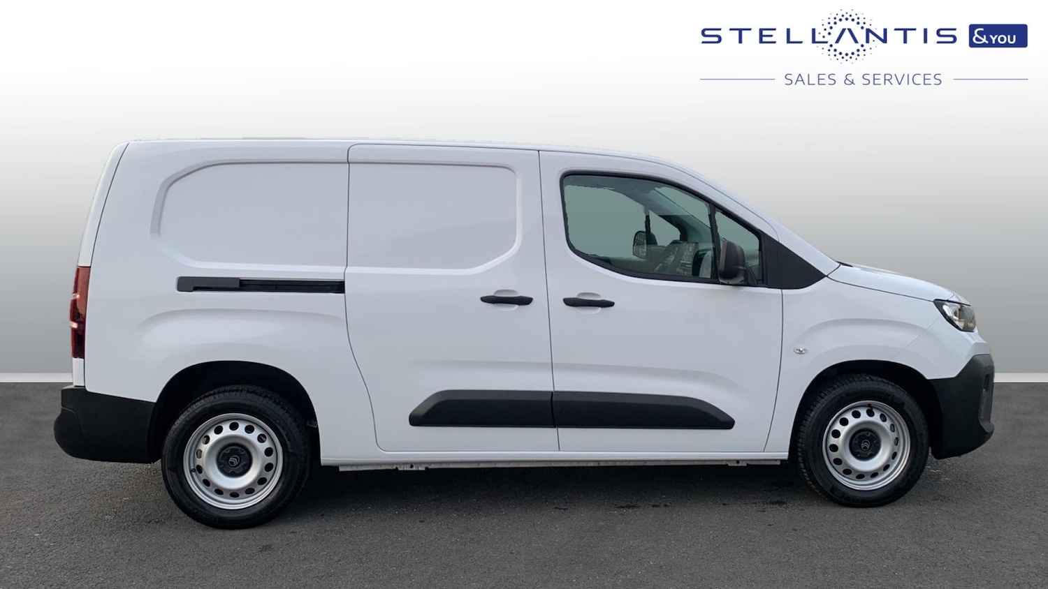 Used Citroen Berlingo 2024 for sale - 76716051: Photo 2