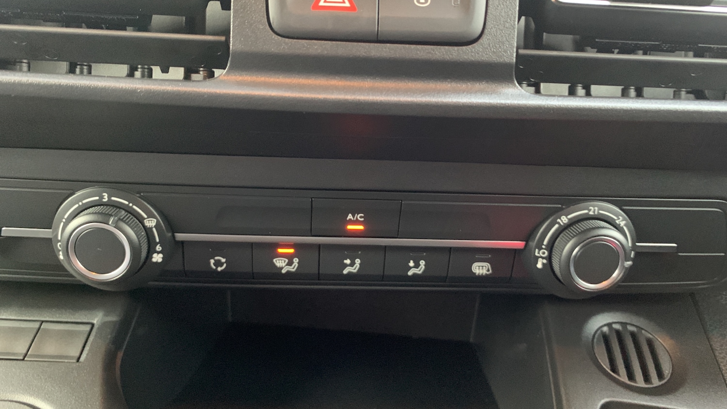 Used Citroen Berlingo 2024 for sale - 76716051: Photo 40