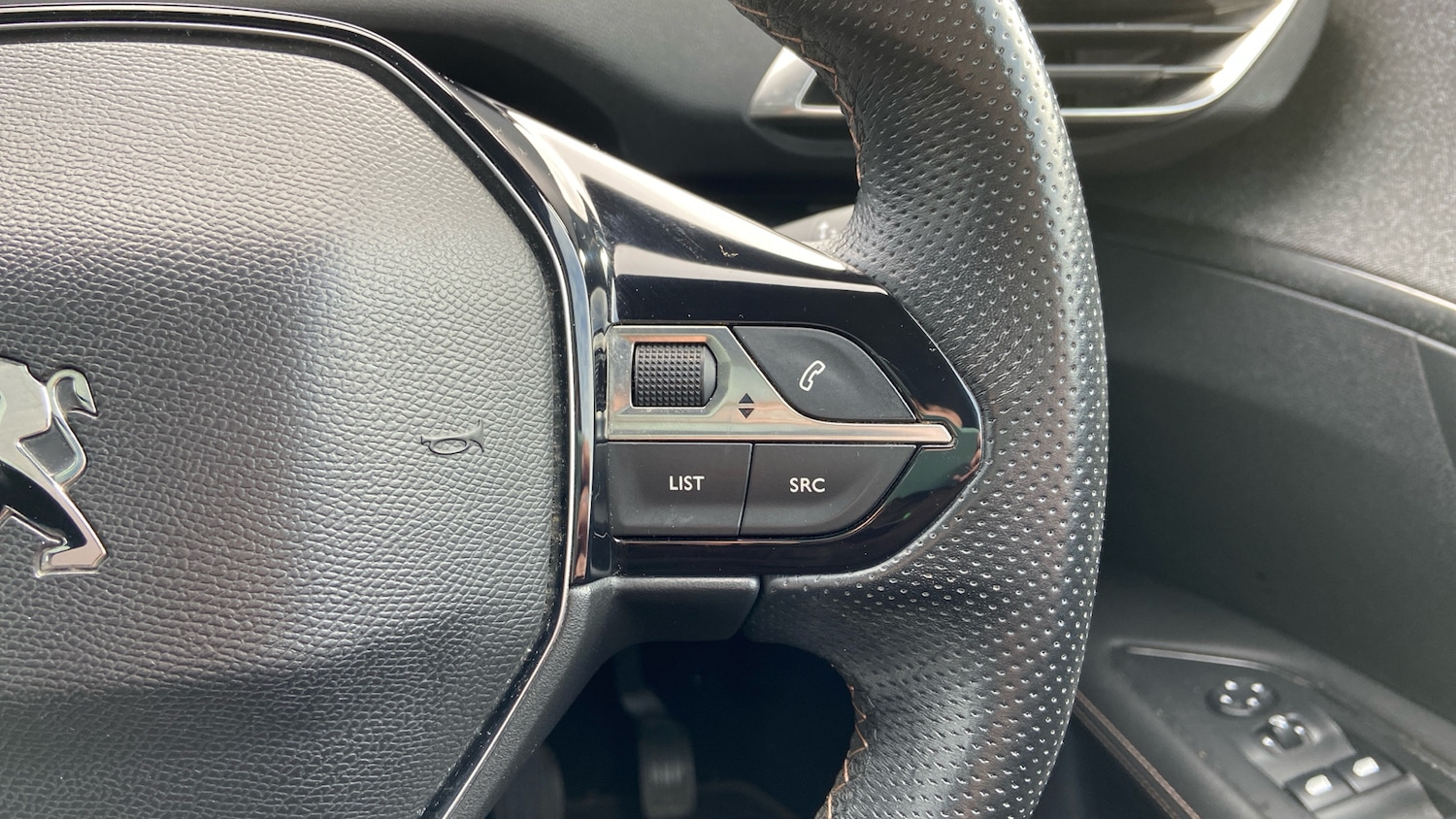 Used Peugeot 3008 2020 for sale - 78035675: Photo 24