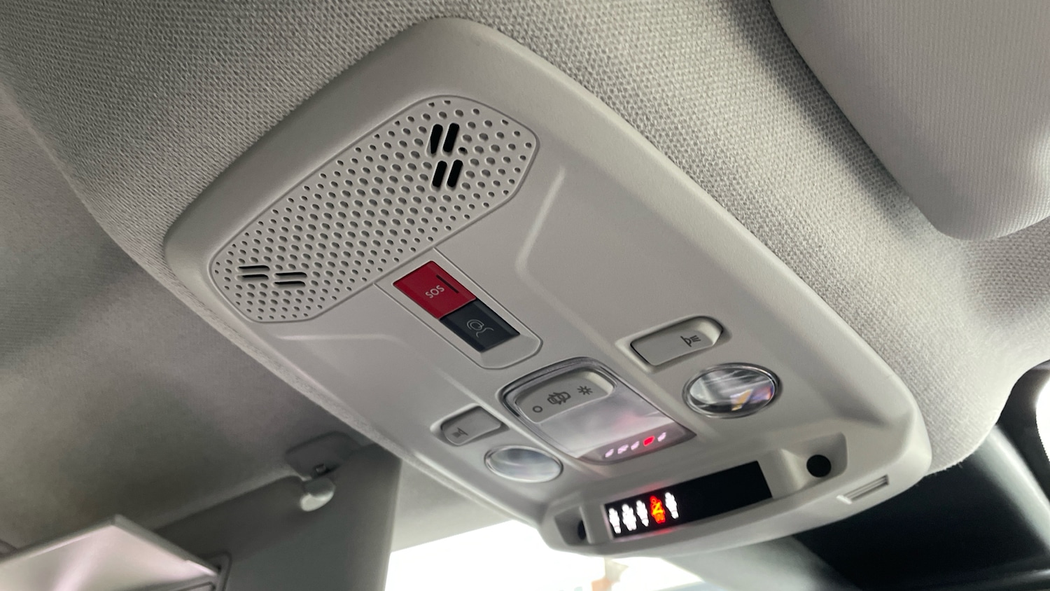 Used Citroen C4 2024 for sale - 77157216: Photo 40