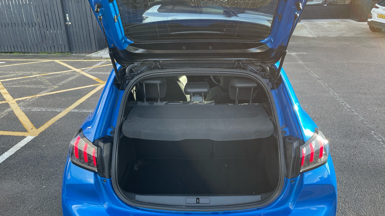 Used Peugeot 208 2022 for sale - 76400025: Photo 19