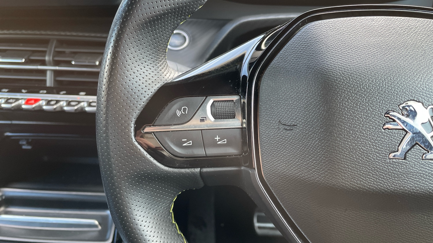 Used Peugeot 208 2022 for sale - 76400025: Photo 23