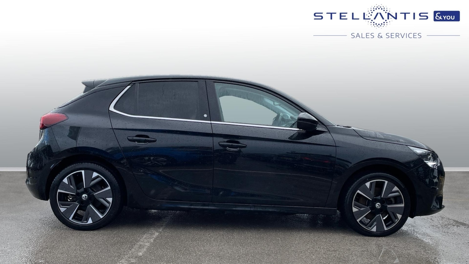 Used Vauxhall Corsa 2021 for sale - 76359095: Photo 2