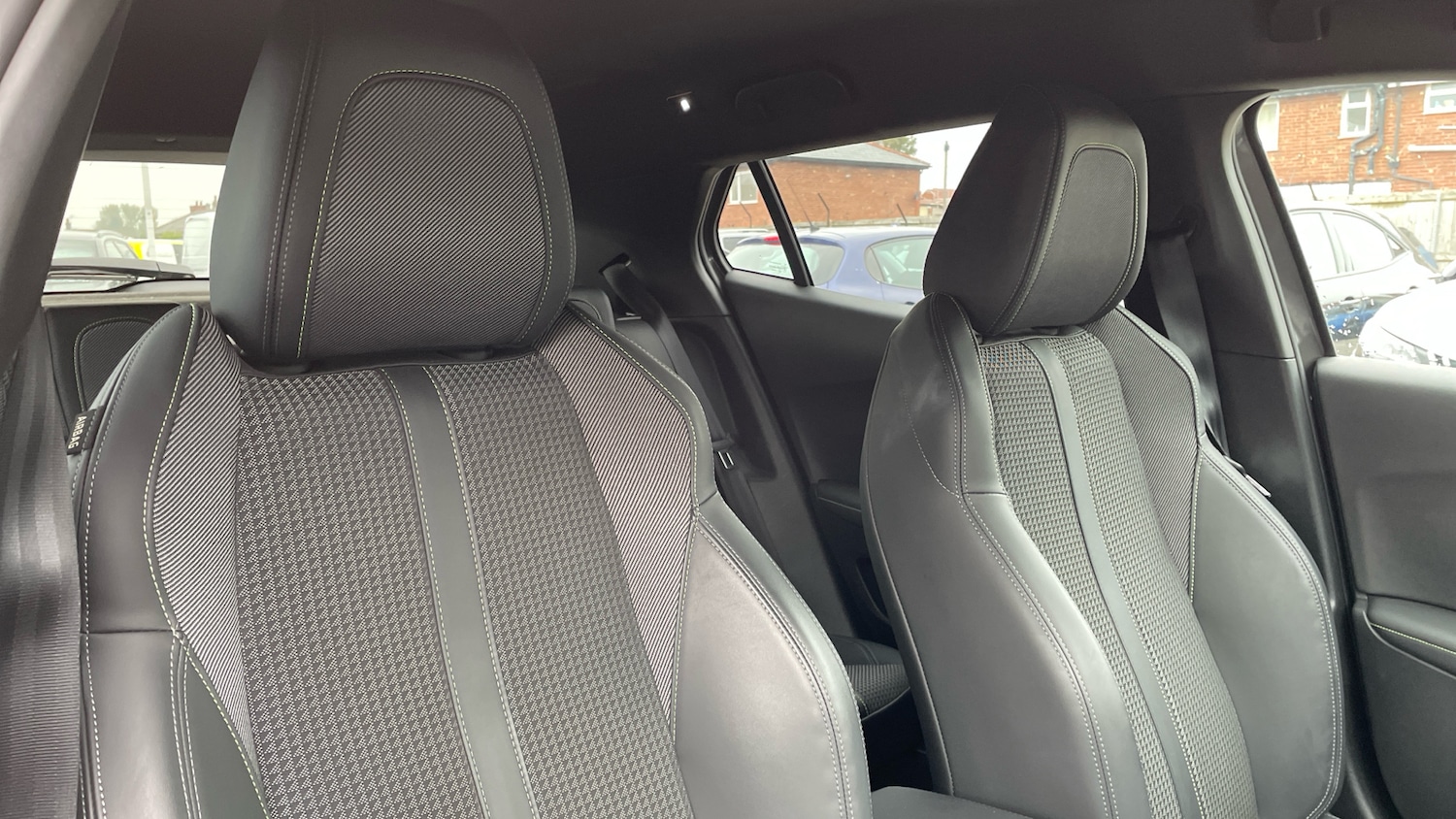 Used Peugeot 2008 2021 for sale - 76327693: Photo 21