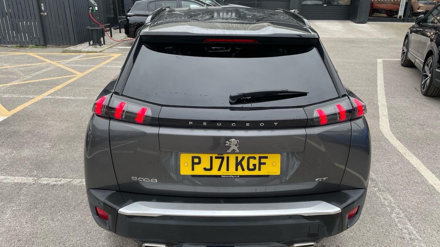 Used Peugeot 2008 2021 for sale - 76327693: Photo 43