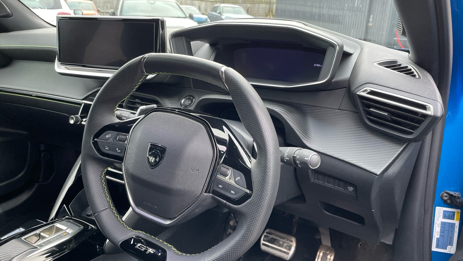 Used Peugeot 2008 2023 for sale - 77018071: Photo 11